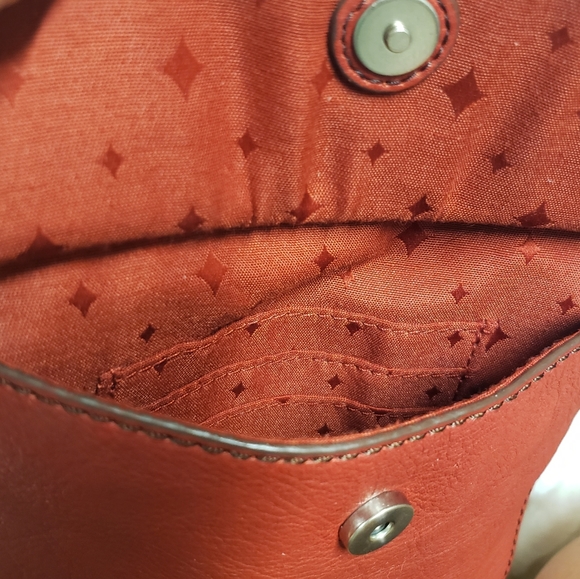 EUC Fossil Maddox Mini Red Pebbled Leather Crossbody - Picture 9 of 16